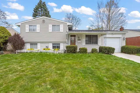 37944 Donald St, Livonia, MI 48154
