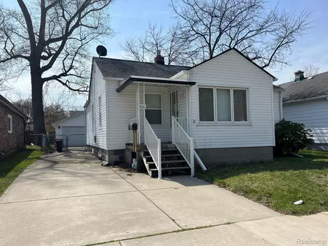 520 E Brickley Ave, Hazel Park, MI 48030
