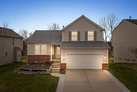 444 Otter Run Rd, Holly, MI 48442