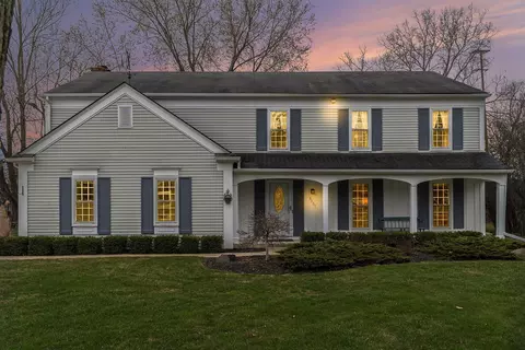 5367 Langlewood Dr, West Bloomfield, MI 48322