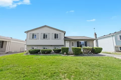 14512 Hillsdale Dr, Sterling Heights, MI 48313