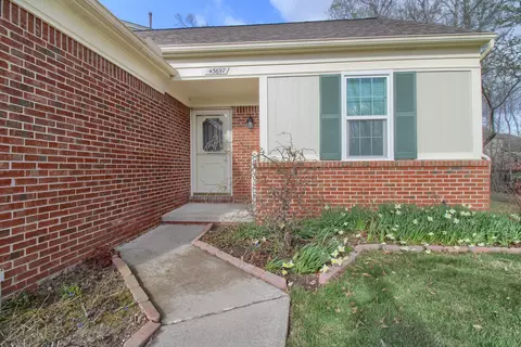 43697 Yorkville, Canton, MI 48188