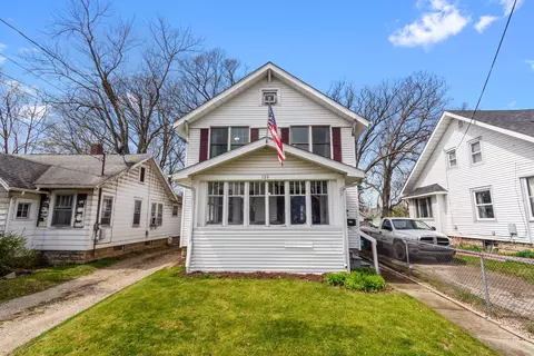 128 S Foster Ave, Lansing, MI 48912