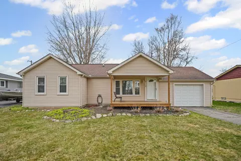 9110 Georgette St, White Lake, MI 48386