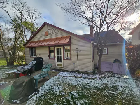 1875 Sparling, Commerce, MI 48382