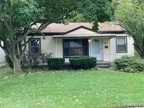 17880 Delaware St, Roseville, MI 48066