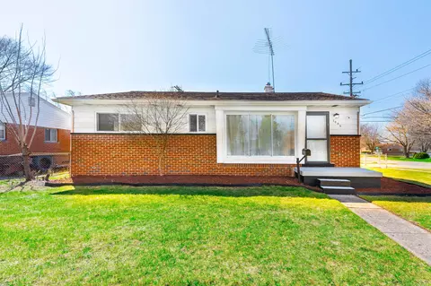 1006 Zephyr St, Ypsilanti, MI 48198