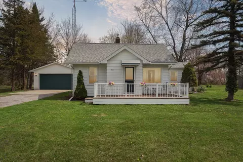 316 N Seymour Rd, Flushing, MI 48433