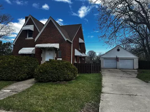 24310 Brittany Ave, Eastpointe, MI 48021