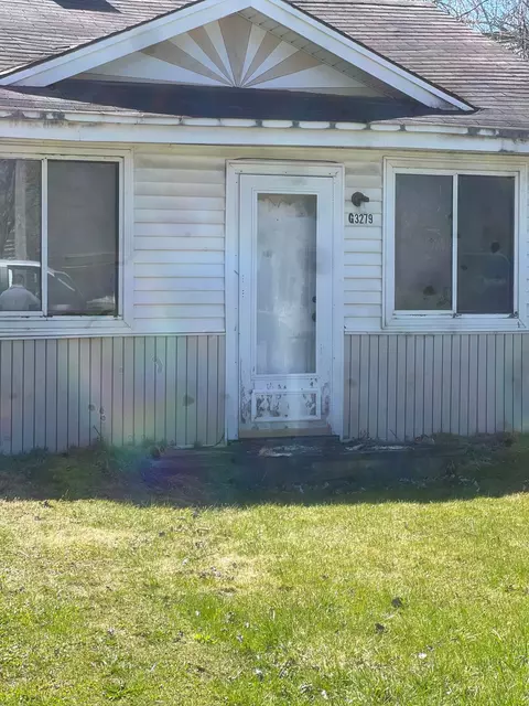 3279 Arlene Ave, Flint, MI 48532