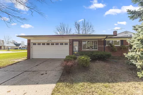 36704 Kenneth, Sterling Heights, MI 48312
