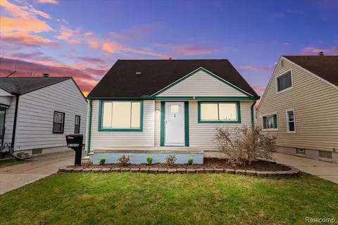 12937 Cunningham St, Southgate, MI 48195