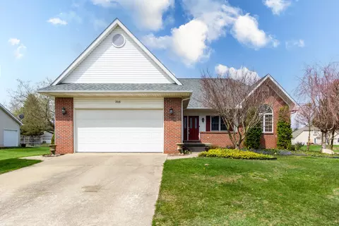 305 Mansfield Dr, Lapeer, MI 48446