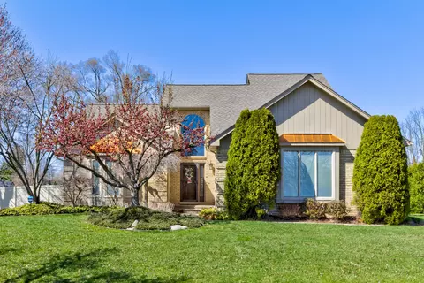 5750 Parshall Dr, Shelby Township, MI 48316