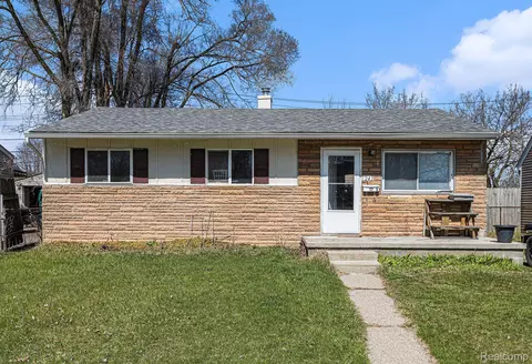 1243 S Lexington Pkwy, Ypsilanti, MI 48198
