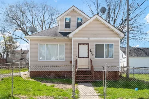 8630 Hupp Ave, Warren, MI 48089