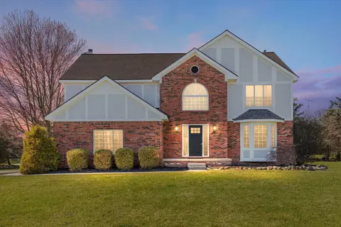 3552 Kossuth Rd, Orion, MI 48360