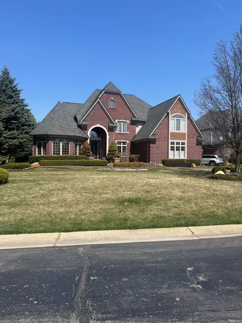 2649 Spyglass Dr, Oakland, MI 48363