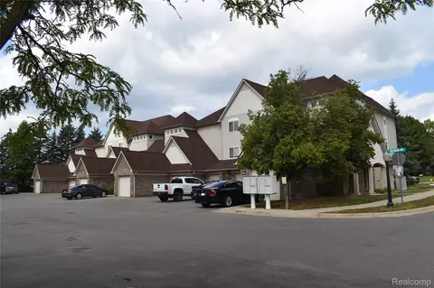 819 Brandon Ave, Pontiac, MI 48340