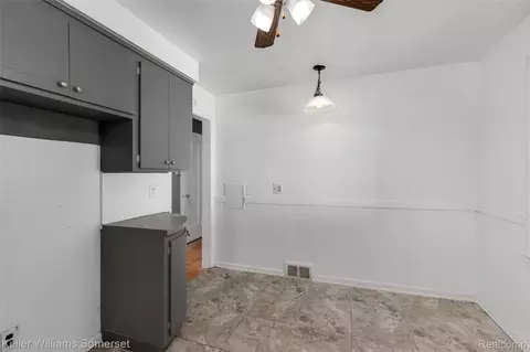 Entry Way - 6306 Farmbrook St, Detroit, MI 48224 photo 3 of 3