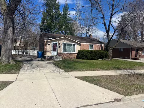 4477 Holmes Dr, Warren, MI 48092