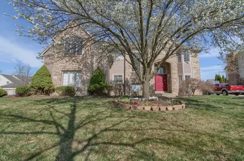 24116 Windridge Ln, Novi, MI 48374