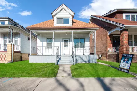 11586 Saint Aubin St, Hamtramck, MI 48212