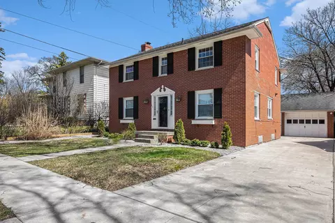 913 Beard St, Flint, MI 48503