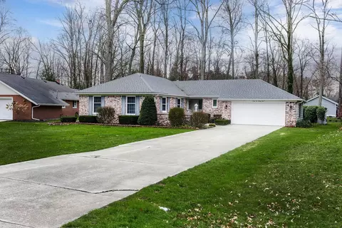 4291 Quaker Hill Dr, Fort Gratiot, MI 48059