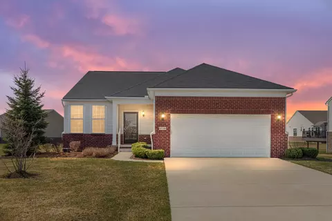 9336 Saint Andrews Dr, Grand Blanc, MI 48439