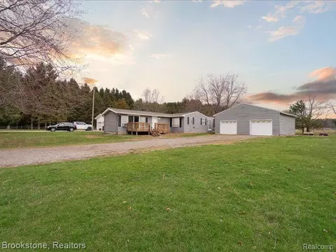 13165 Warner Rd, Woodhull, MI 48872