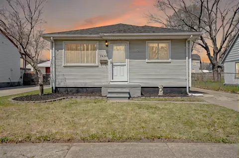 7431 Anna Ave, Warren, MI 48092