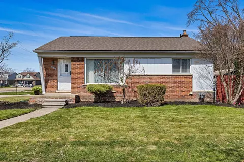 28288 W Chicago St, Livonia, MI 48150