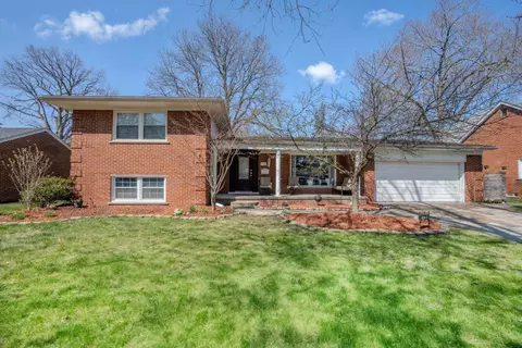 1720 Hawthorne St, Trenton, MI 48183
