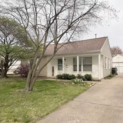 2072 Buckingham Ave, Berkley, MI 48072