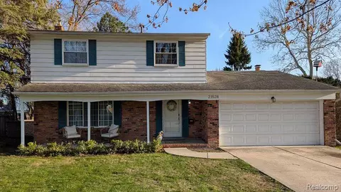 23528 King Dr, Clinton Township, MI 48035