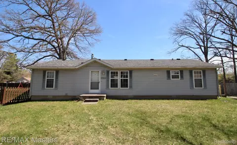 17863 Hazel, Romulus, MI 48174