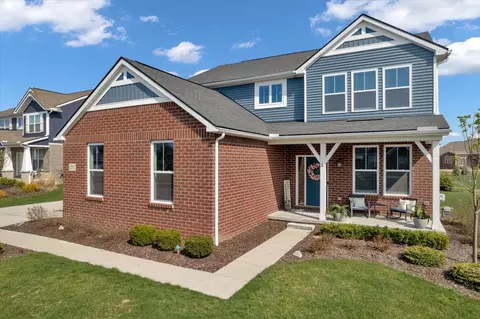 62072 Savannah Dr, Lyon, MI 48178