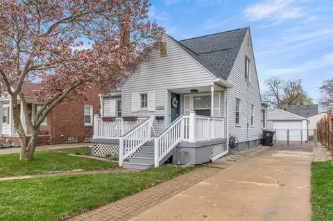 1486 18th St, Wyandotte, MI 48192