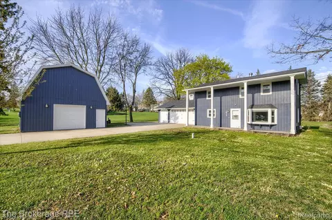 1012 Turner St, Dewitt, MI 48820