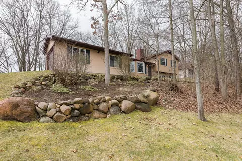 1289 Tracilee Dr, Marion, MI 48843