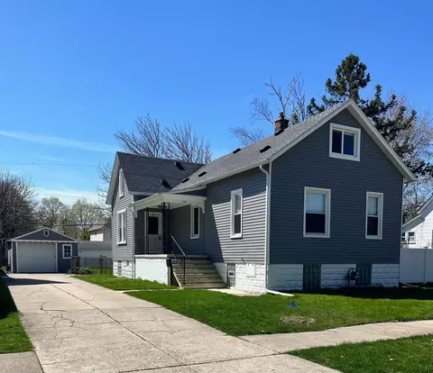725 Orange St, Wyandotte, MI 48192