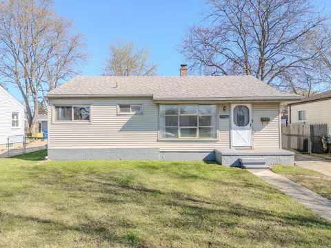 31524 Hazelwood St, Westland, MI 48186