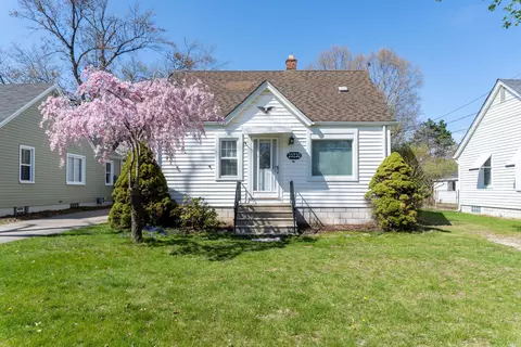 35230 Cady St, Westland, MI 48186