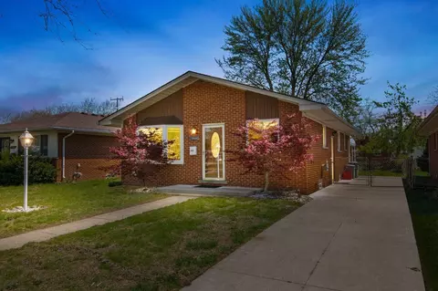 19498 Antago St, Livonia, MI 48152