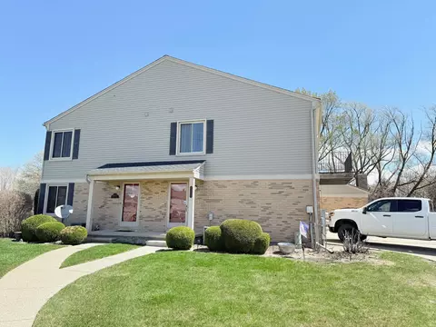 44490 Virginia Crt Ct, Clinton Township, MI 48038