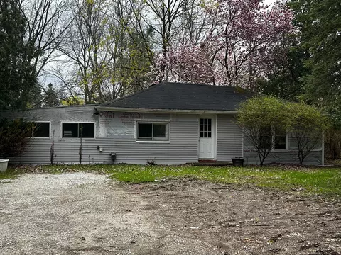 506 E Oregon St, Lapeer, MI 48446