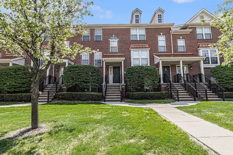 20213 Boardwalk Blvd, Southfield, MI 48075