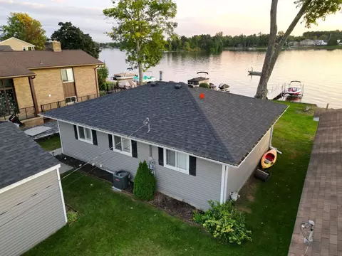 8318 Woodland Shore Drive Dr, Brighton, MI 48114