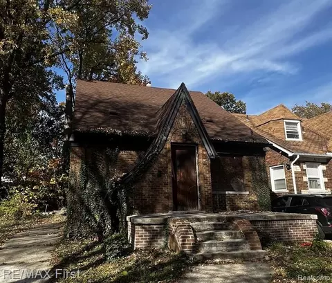 15857 Evanston St, Detroit, MI 48224